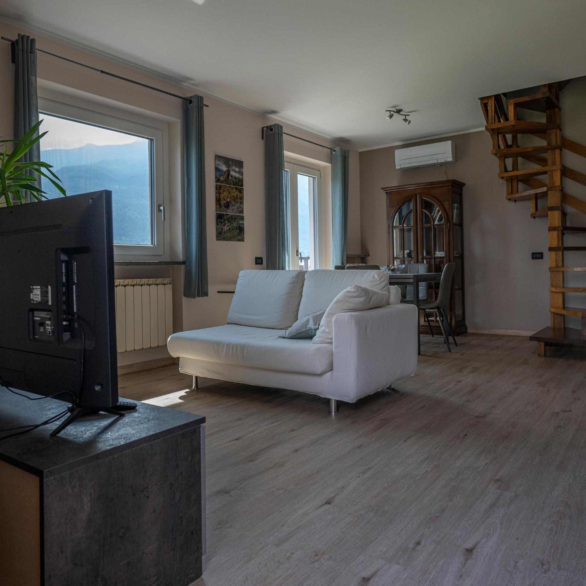 La Casa Delle Farfalle - Cir Vda Sarre 0001 Аоста Екстер'єр фото